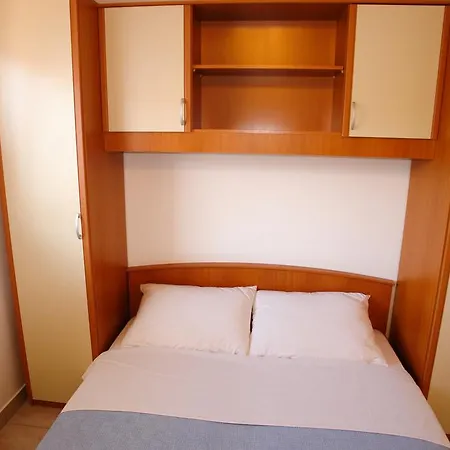 Apartment Andro Rogoznica (Sibenik-Knin)